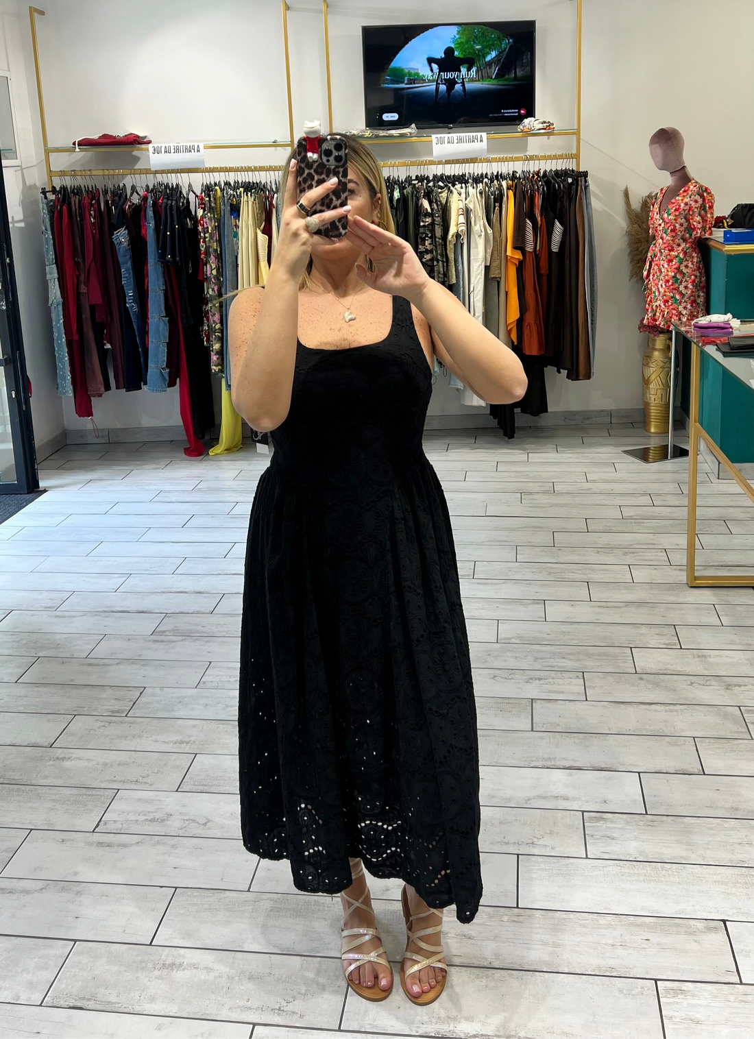 Dress Syl Nero in pizzo San Gallo