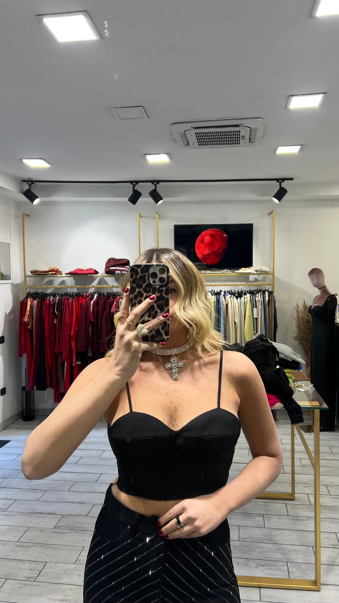 Top Hanima Nero