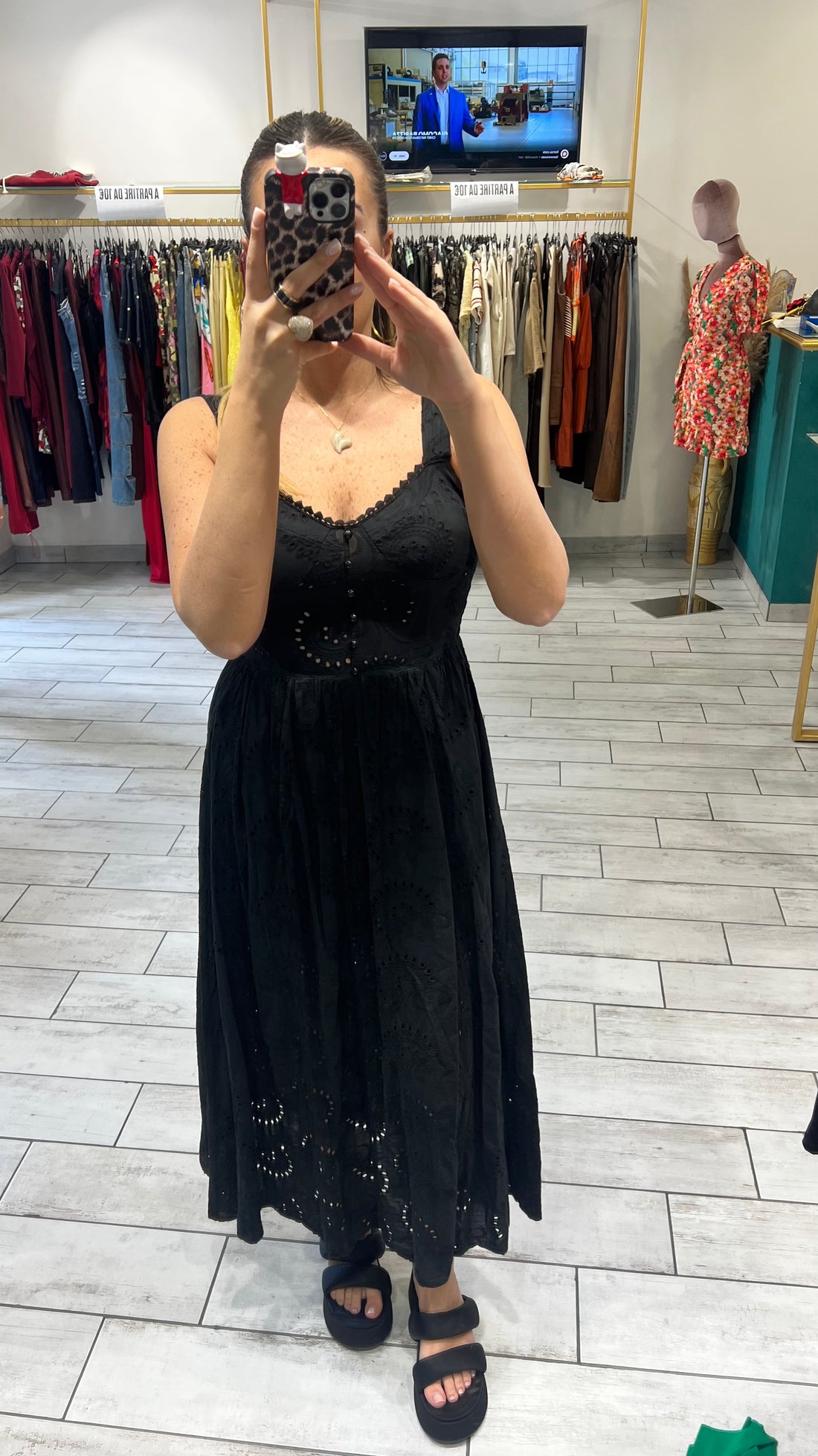 Dress Vientha Nero in pizzo San Gallo