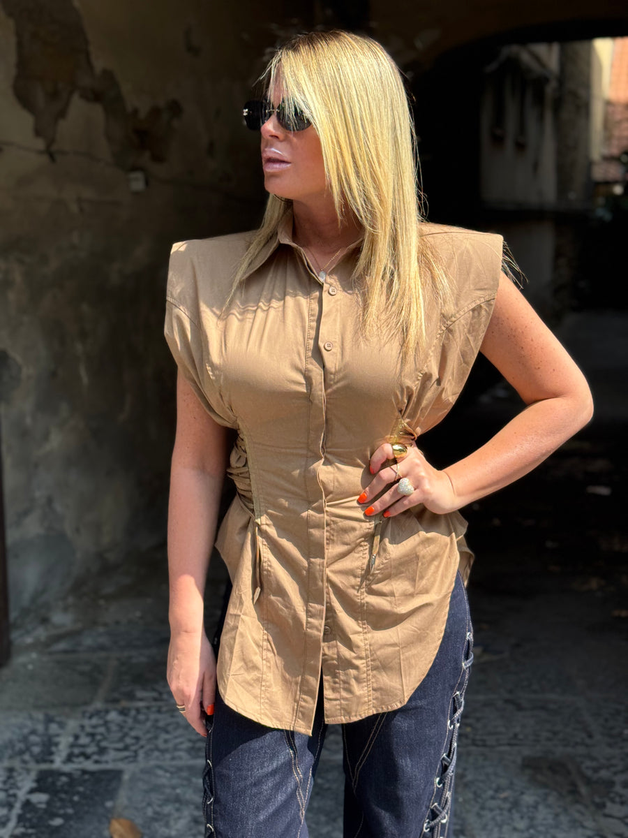 Camicia Smanicata Gilda Marrone