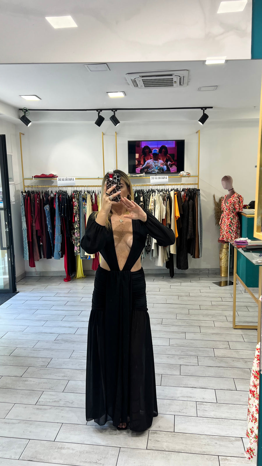 Dress Mantis