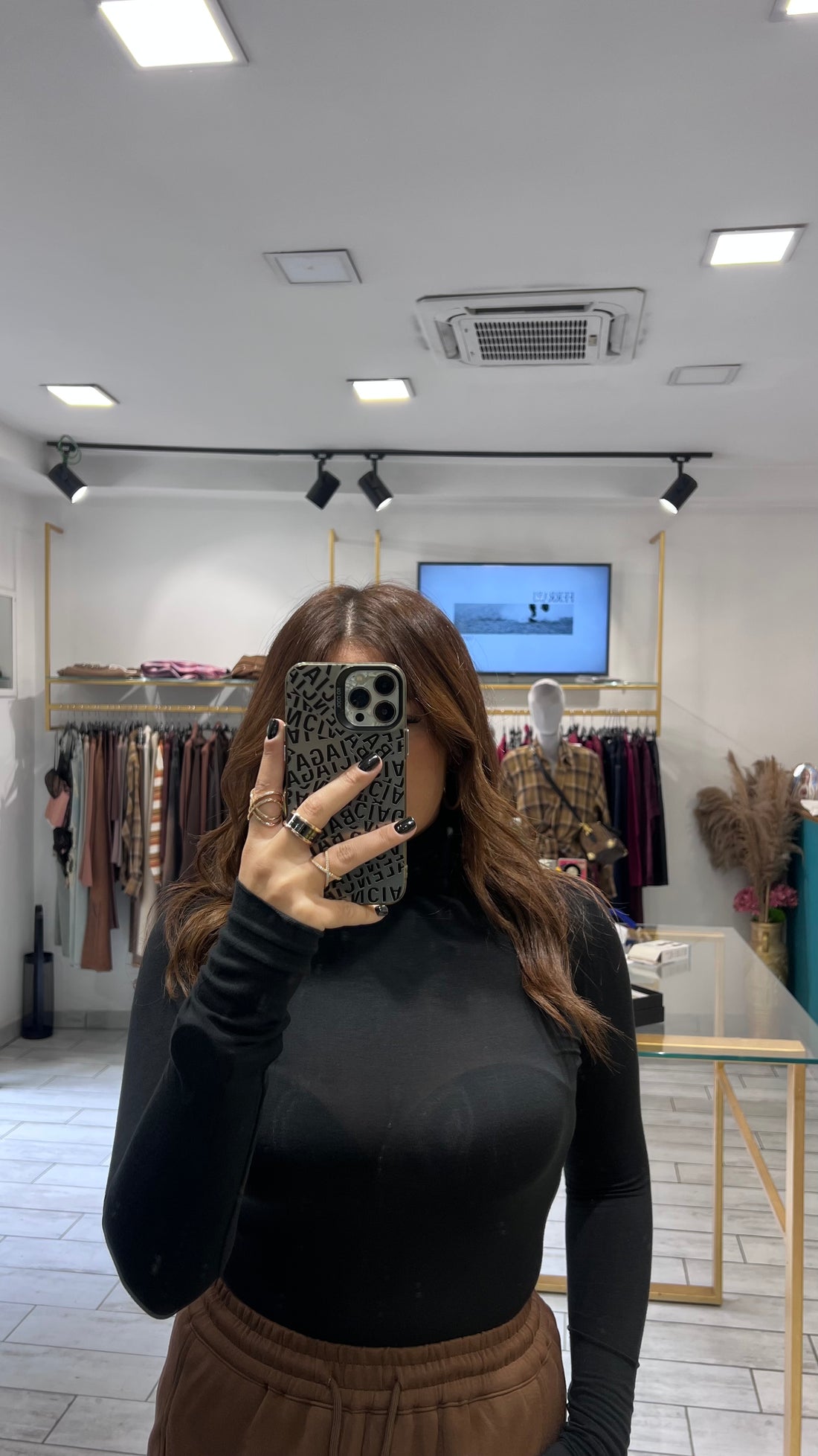 Maglia Manuela a collo alto Nera