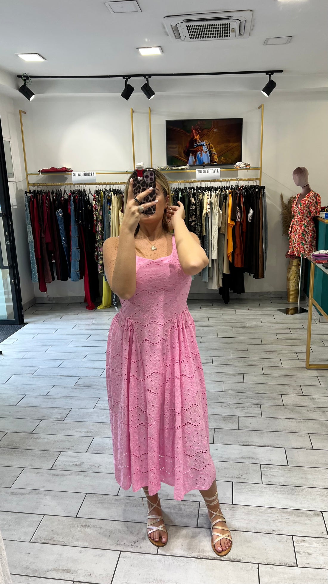 Dress Syl Rosa in pizzo San Gallo