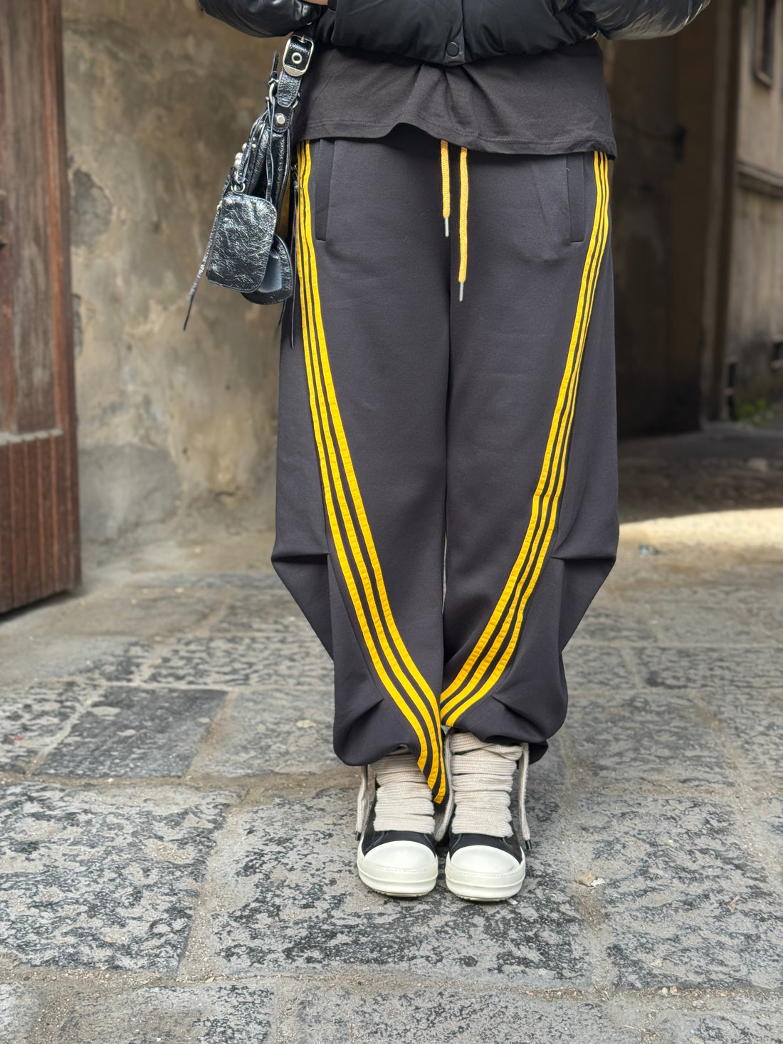 Pantatuta Adi Nero/Giallo