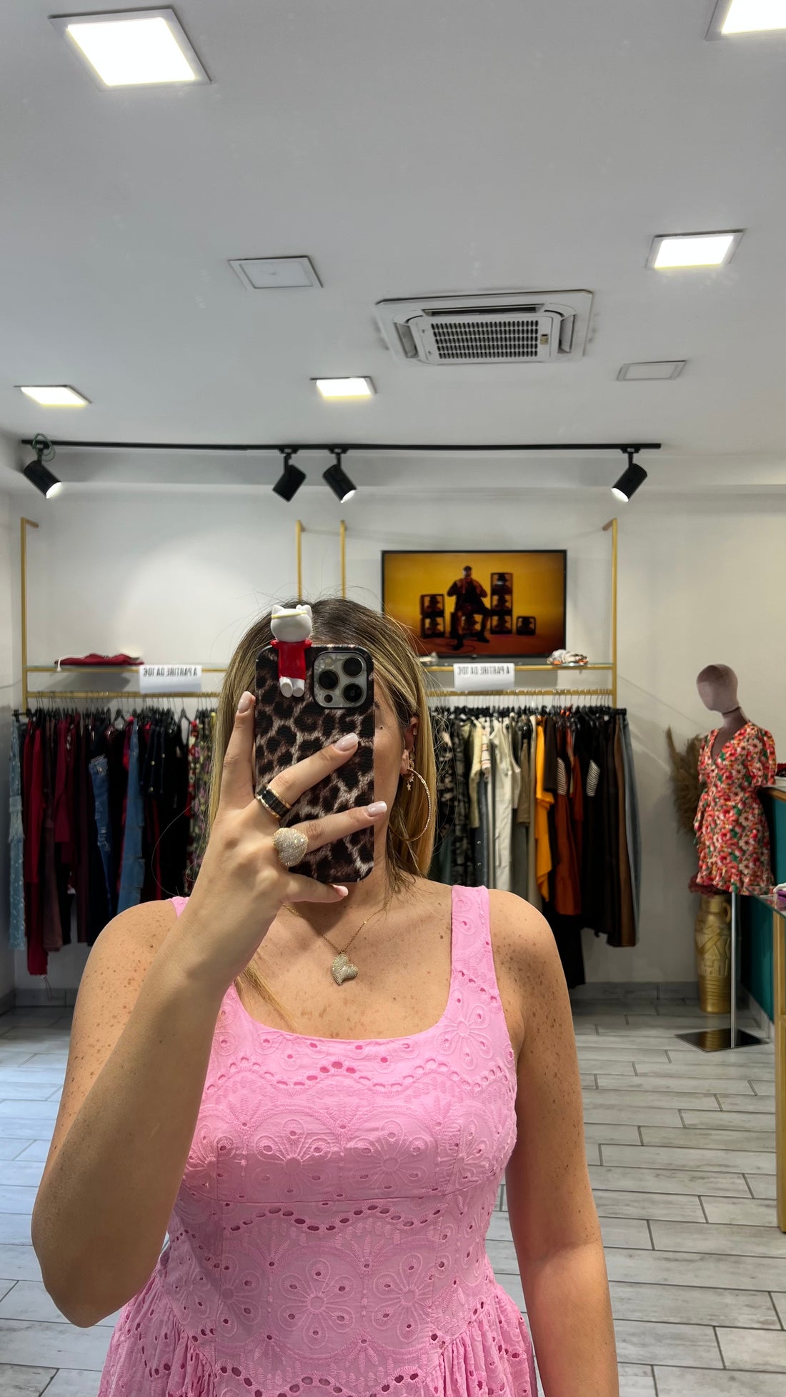Dress Syl Rosa in pizzo San Gallo
