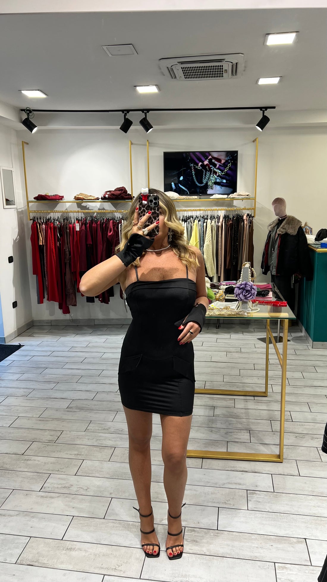 Dress Icon