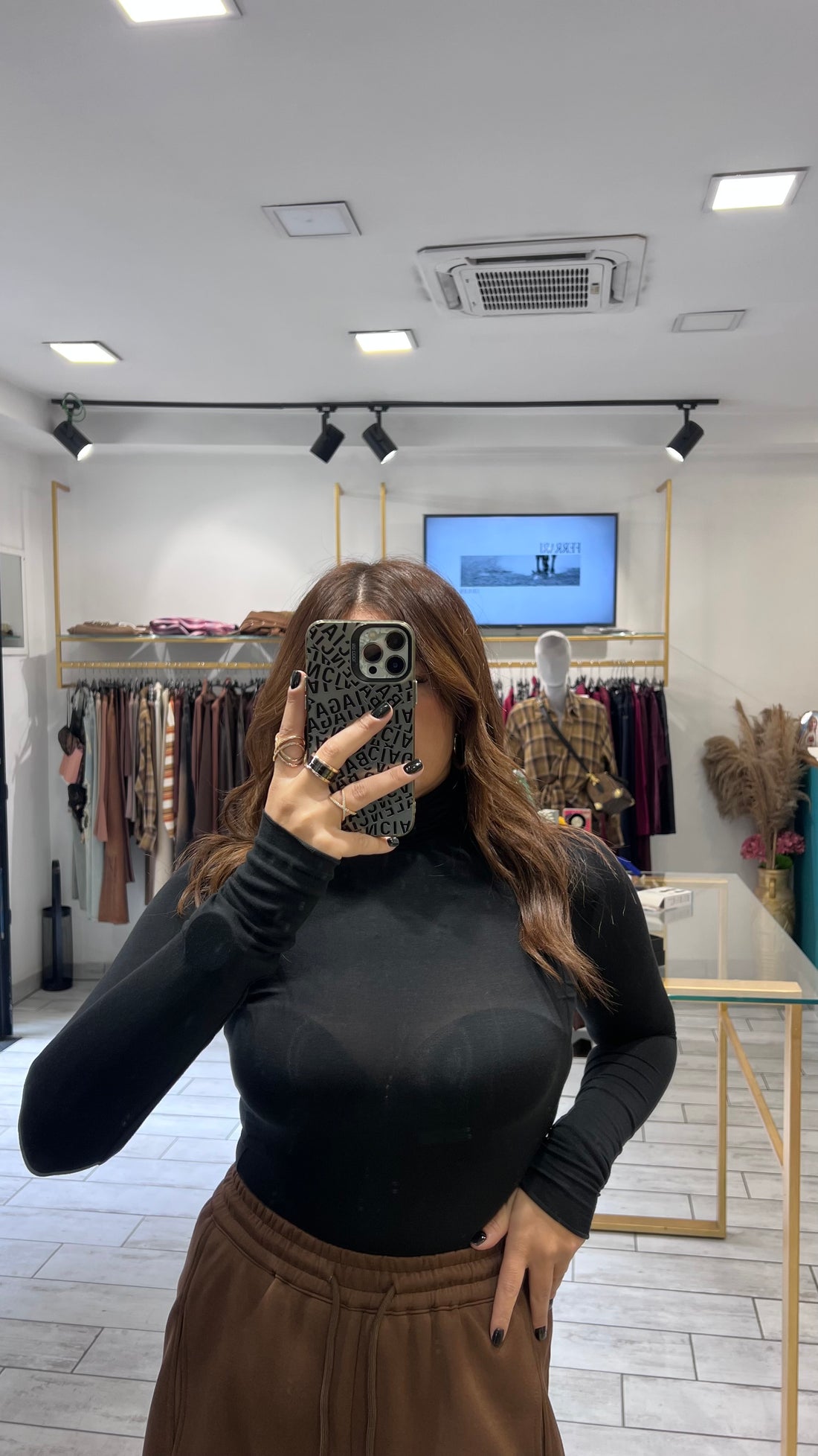 Maglia Manuela a collo alto Nera