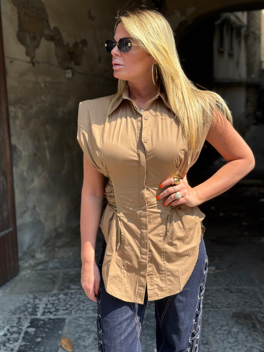 Camicia Smanicata Gilda Marrone