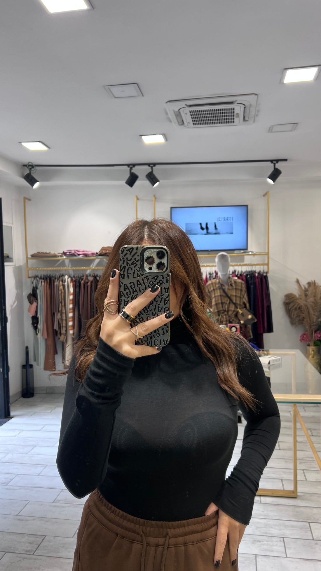 Maglia Manuela a collo alto Nera