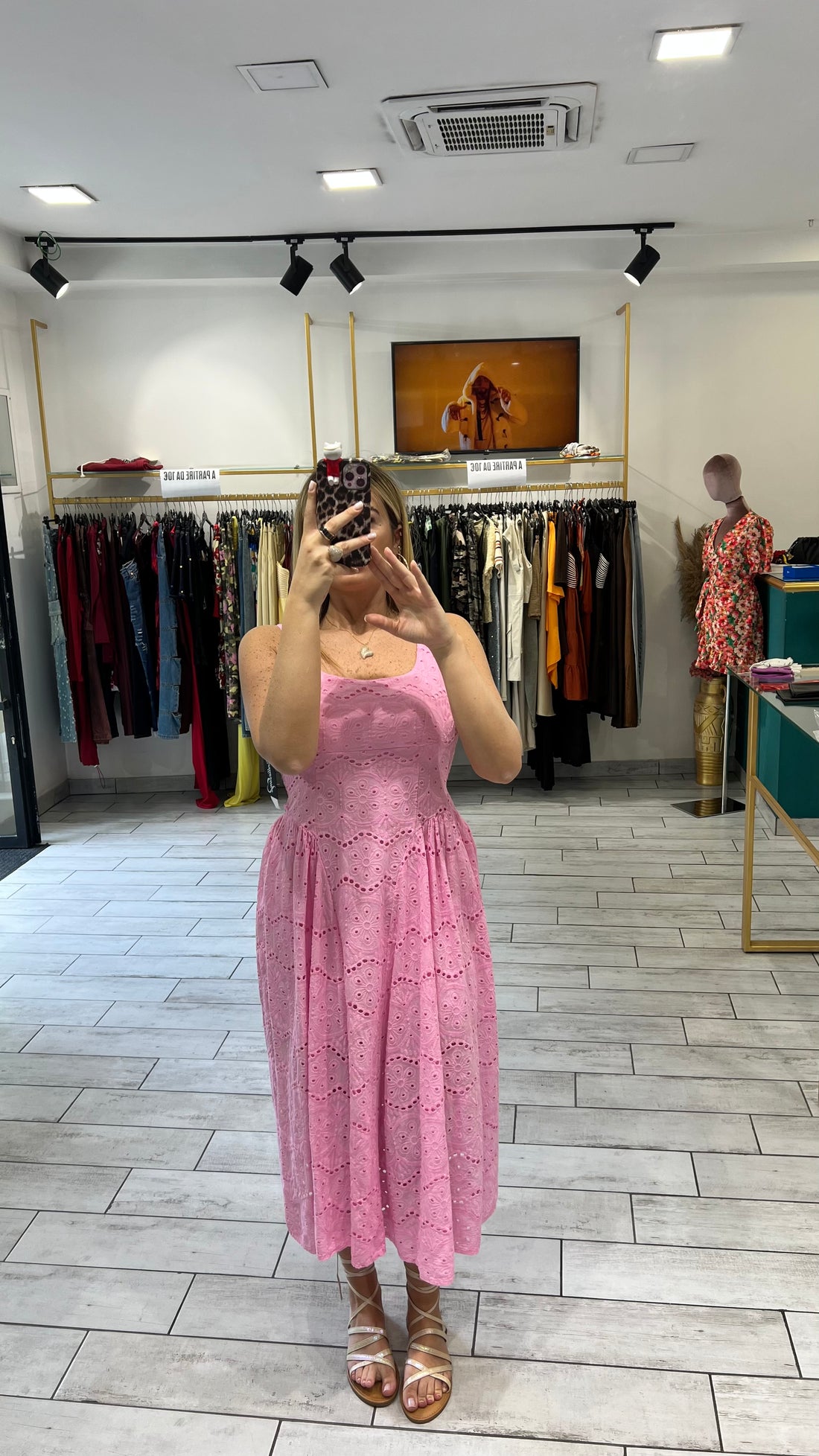 Dress Syl Rosa in pizzo San Gallo