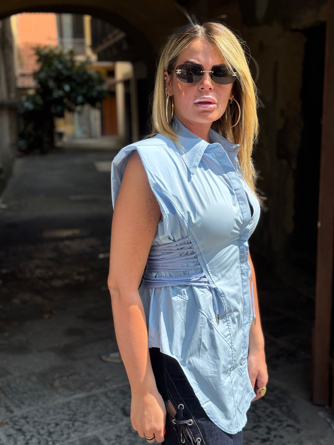 Camicia Smanicata Gilda Celeste