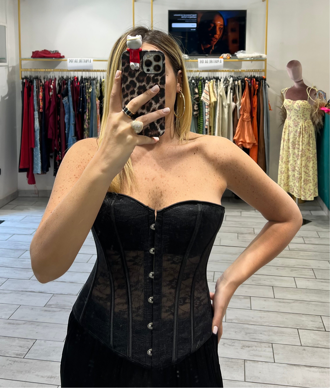 Bustino Kourtney Nero