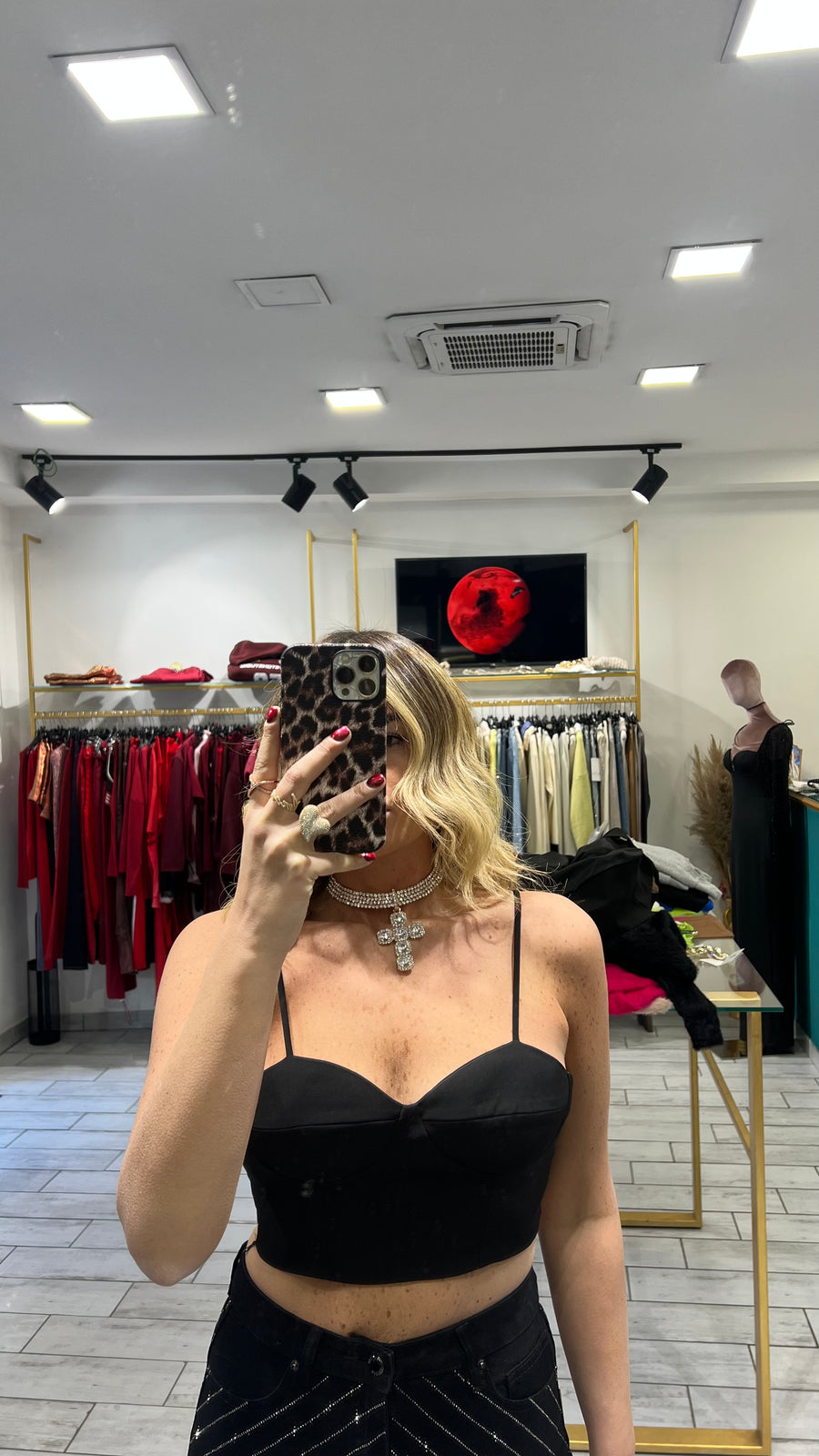 Top Hanima Nero