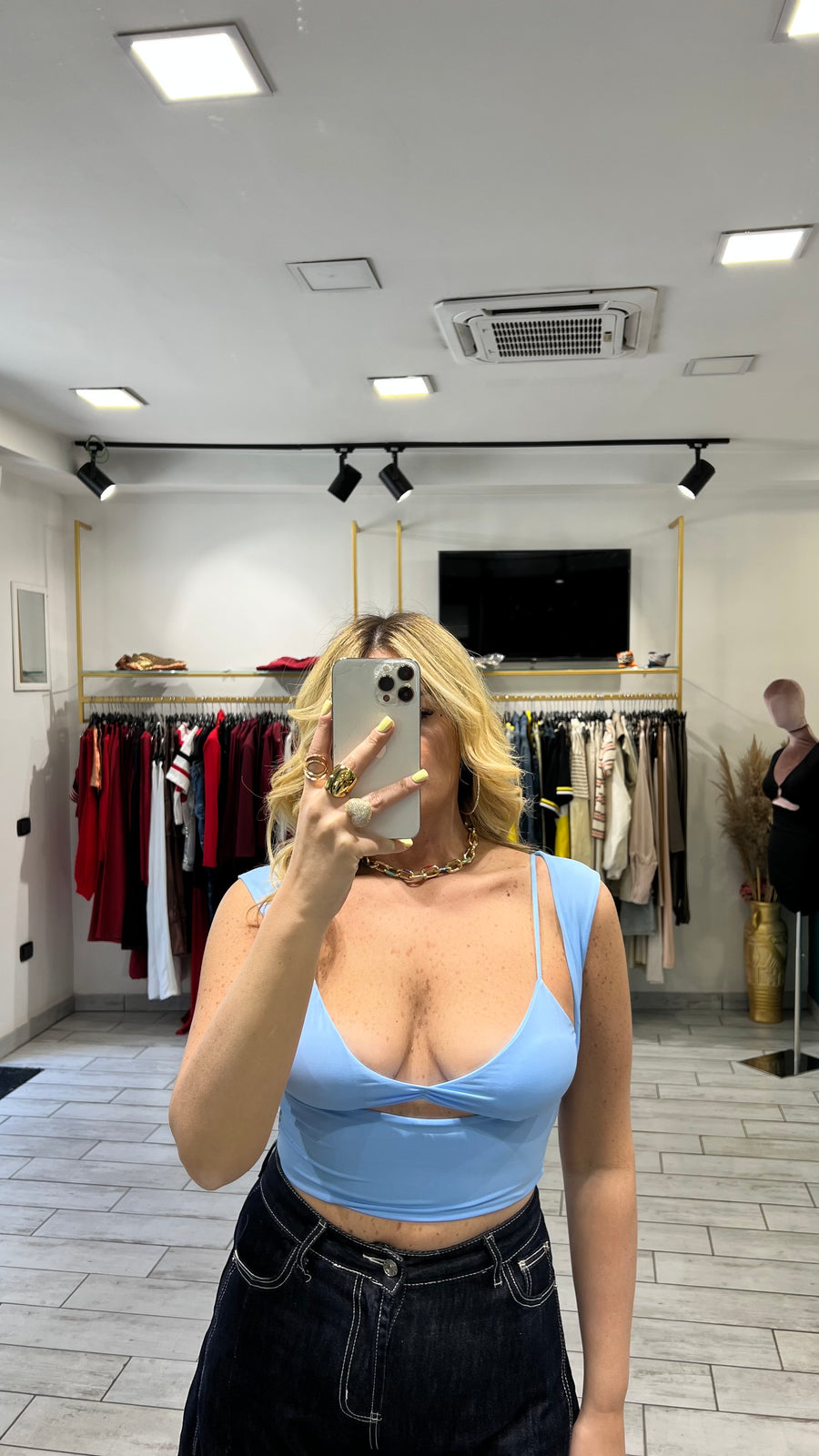 Top Erin con coprispalle Celeste